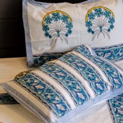 Kalaaai King size bed sheet set with two reversible pillow covers