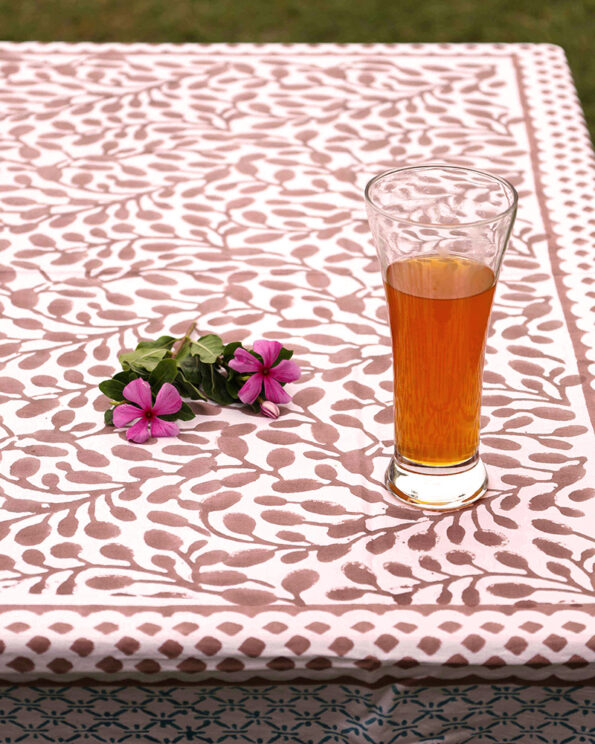 Kalaaai organic cotton table cloth in modern hand block print pattern