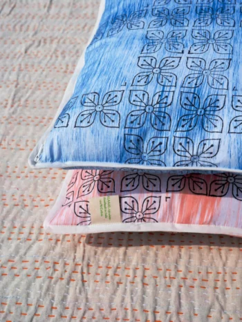 Handcrafted Plaid Cushion Cover – "Chokhi"